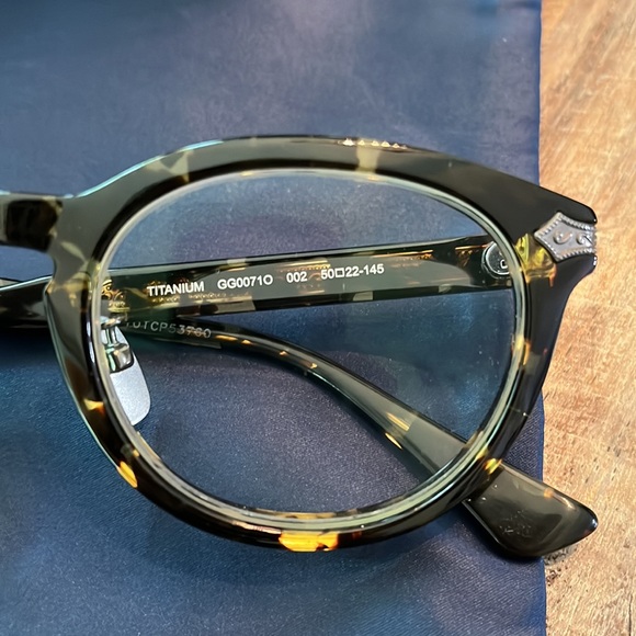 Authentic Gucci Prescription eyeglasses - Picture 3 of 17